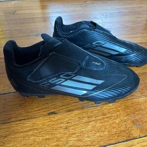 Adidas F50 Club Children’s Soccer Cleats Black Silver Size 13K